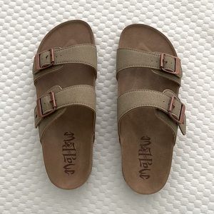 Women’s Mad Love Keava Footbed Sandals in Taupe, Size 7